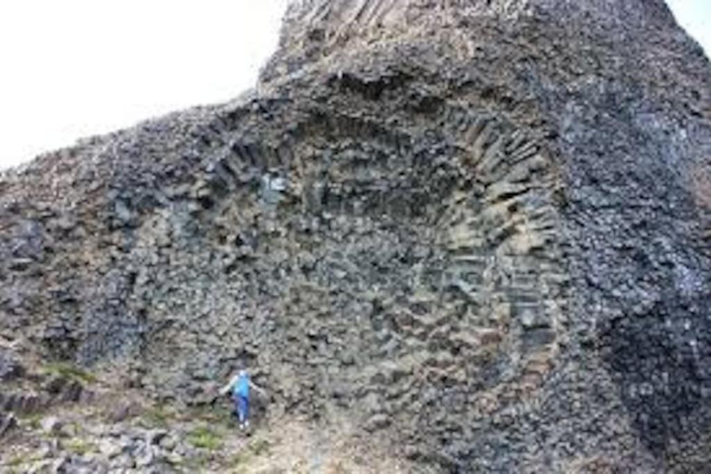 Cabin in the lava. Near Húsavík Skogar  Exterior foto